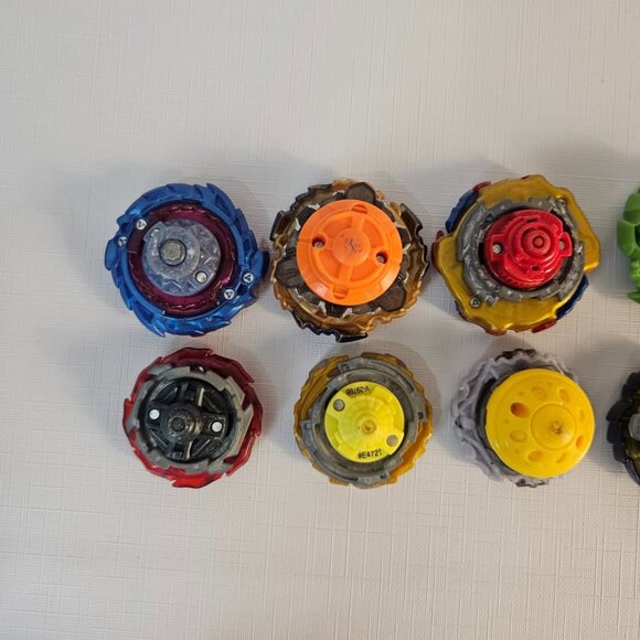 20 Complete Beyblades 6 Launchers + Extras - Picture 7 of 10